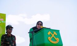 5bf9c2e40bb3e24a0d6d7524440a1a0a015a53d74fa64bbdb9f279f3a1d214da