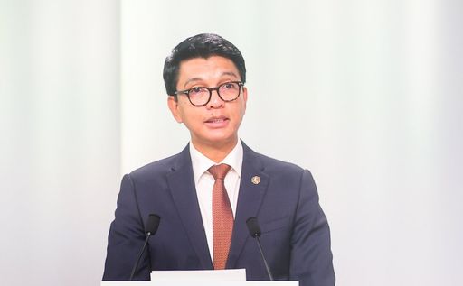 623b59db17fdee7d11e0bf628d115854abe839130e8b920def189dd04e987f1a