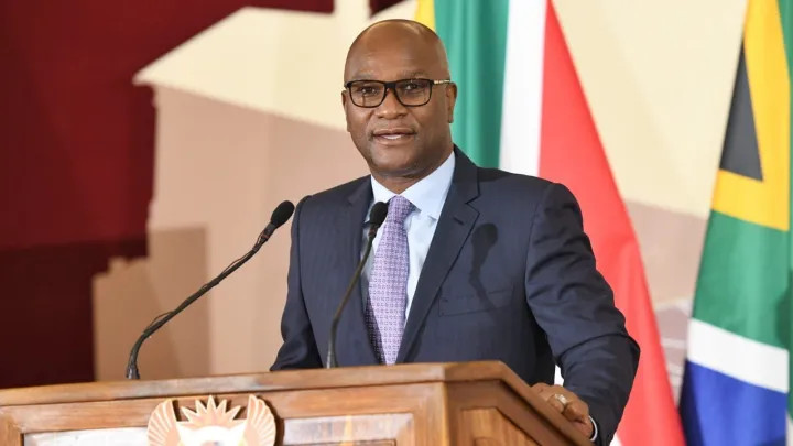 6be5bf35212b2c48386814171371567f6fc75e16b5cc15cdca7a9d3353552ccd main