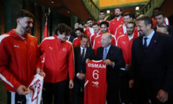 8a75d5f1bd8a432d19422d33692c9d93fcc352a9a0bf4ab62950b2f33bd267d1 main