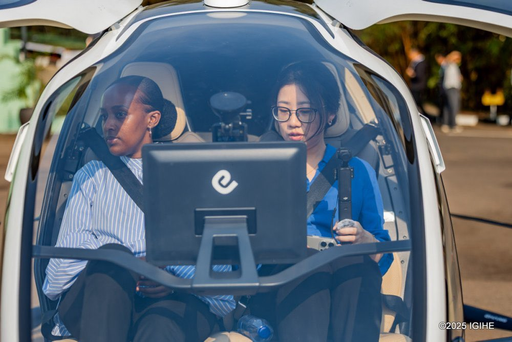 9523c1858c4fd0d2372c3eb7e2f8693a058aea56b990f921c3cebf82d2e65a1d