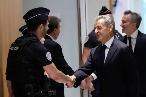 a98900d498d9eb2b7d53545f96013e92bc5091dba16bb7f70f2149ad261fde35