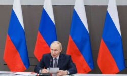 cf01ee80bbc687219fe75ecc82f12fc2be27c4429775f384ee63a32ae638d77a