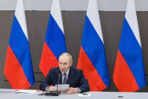 cf01ee80bbc687219fe75ecc82f12fc2be27c4429775f384ee63a32ae638d77a