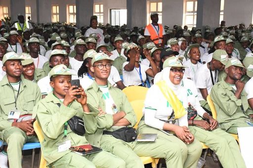 d196cb4493fde66aacdfc41d09c4f0977966c68c381116d03dfd13224e3bff87