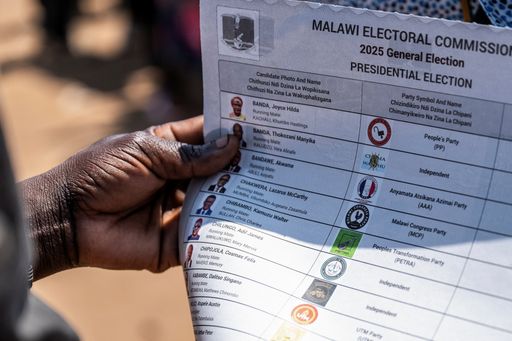 e9d4bbe973a7771cd4aab04503b82cdbf58ae6ca9bae070742143460b932d495