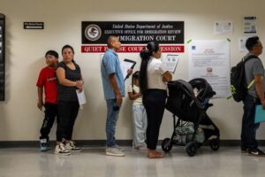 2025 07 15t174732z 1798639285 rc21nfa8subn rtrmadp 3 migration usa new york