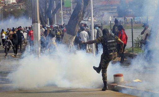 2025 10 06t212421z 2 lynxnpel950j2 rtroptp 3 madagascar protests