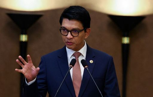 2025 10 14t133237z 1 lynxnpel9d0q0 rtroptp 3 madagascar protests primeminister