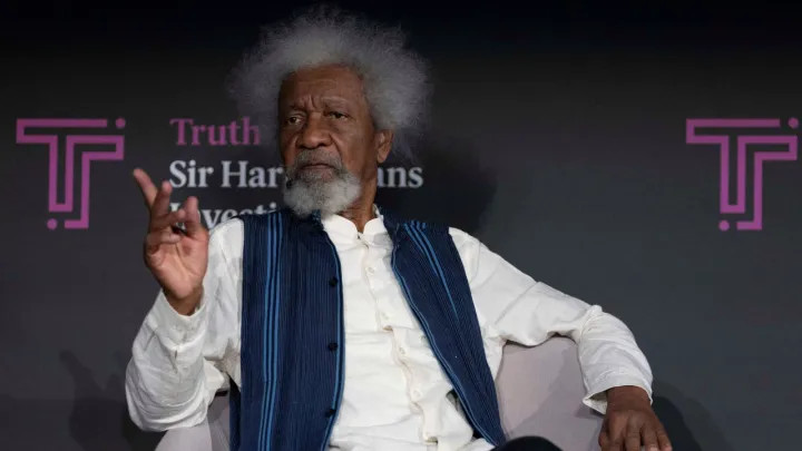 2025 10 28t154539z 1217959336 rc22r7ag2yca rtrmadp 3 usa immigration nigeria soyinka main 1
