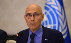 25560bfe6867947b7c1e4dab6982ff541c609e8fe199300a6911eacb57808728