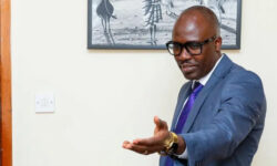 28845e65e60717f9dd97514dd4374e6d41dd4c9f968e4c205a58afb3d0a31f13 main