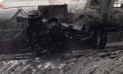 31a640c1aa8e739d2b35e32a56e533606ff0e944bd285ba8699fcf2c75d0b1bc