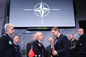 52470db6e19ff31db0b90c0a31e6b9dfabc82f74053fe18ff6c06c61d416ccd5