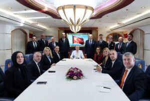 a1a6c25e41353159e37fc71ca5f5f8a00221bdcb71fc0e92e02ba7e26aa5fc07