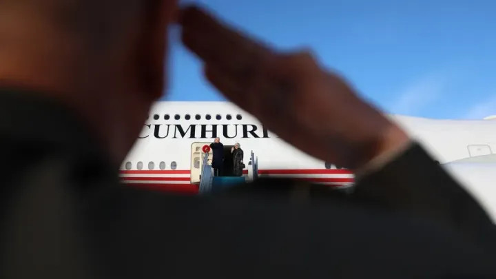 c732a524c74dacaaf2ef4edc547f792826b7639e6a56f5d8f3b2bea6c48d829a main