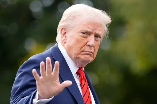 e88f8735704ad922c8c4e9683c8f8799429dc8203d43b51688e9d54fdb72816b