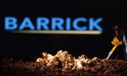 2025 11 25t102736z 1 lynxmpelao0ge rtroptp 3 barrick results main