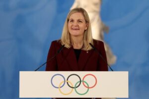 2025 11 26t100620z 536652612 up1elbq0s2j65 rtrmadp 3 olympics 2026 flame