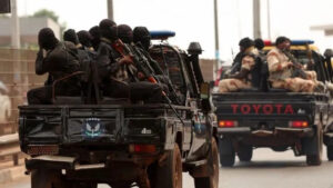 2025 11 26t205449z 1 lynxmpelap17k rtroptp 3 bissau security army main