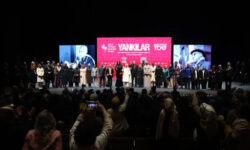 21fb85681722049df73dcc26b88e86f0c6e0634ab0dabe5545149a2c6526d0d3