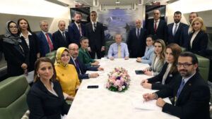 569b16defd16a91529a5466098fd4e5fd5848944f280293c65da932de409c0b8 main