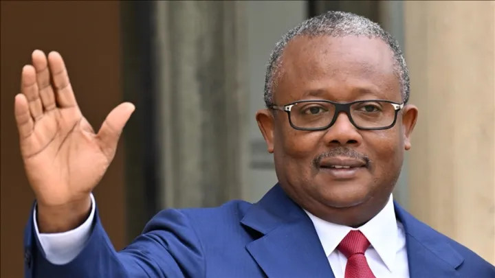 6c2467ace26d9e9ccbe3e7a9e7a39a64a354ca81e764671f299fa044a3796375 main