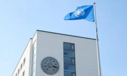 7527d1dc9d3a5b3071542ce21071d75e388d359f7eaea197003d8bc4872a455d main