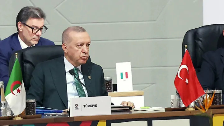 8bc402c0615945caf30638132da791a5e721c80d5b3d26d2b0c138df51bb3050 main 1 2