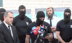 8ef7e9745bcacb7aff460a1ee763a0839081c67012f5bfbce622838e37e512c5