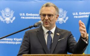 93bed4eb68c09970bb0a680ae4044ed4d294efcfc8dab3b07b4b5e4d8b368b4a