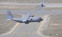 cbcbdfa91d716ec0c6195bc3975c60c18a3882eb484cad3cf03bdb5f3703517f