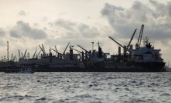 2025 11 13t105047z 1 lynxmpelac0hp rtroptp 3 nigeria economy