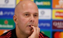 2025 11 25t160059z 1410856541 up1elbp18hmj2 rtrmadp 3 soccer champions liv psv preview