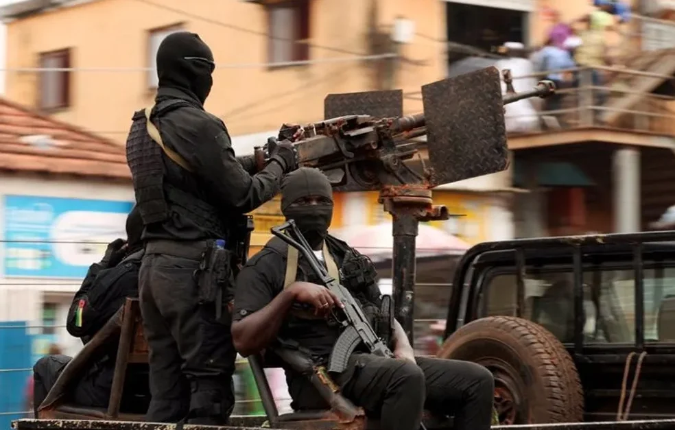 2025 11 27T115057Z 1 LYNXMPELAQ0GX RTROPTP 3 BISSAU SECURITY ARMY e1764618986429