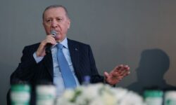 441c1b3a6cb7a1099f02d7069740fb527708feeb98fb33bf8d2109a3f27c3b0e