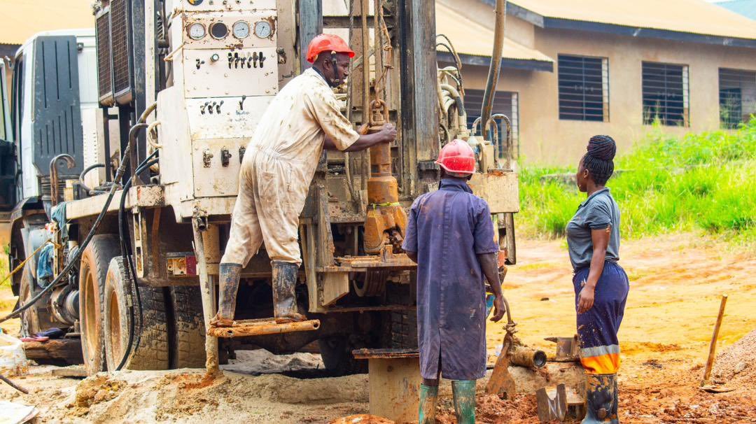 4b2591b5a680220acaa2ded521f97b568d0ac168046b5b1f24f87b3643fb1a12