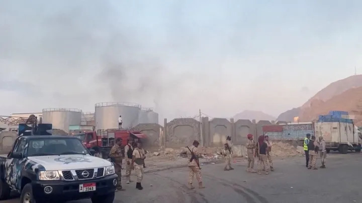 5fcca3bfcd6472b15409bd6f77ecbdeedea7462d1d0775c28f12257bbda01659 main