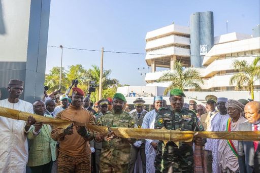 77c46e64a62303b75ef26a19e0e9070005f2e859620f092a5f92b1381d105fc2