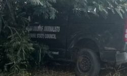 88f757ce77ef48978295cbc467d78bc3b58d386a22c21d1b1b138d80b2526dd6