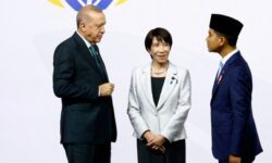 9fd7d8ed2929153ef81735d1b4436774bce12034e231b85de37a95e75a688275