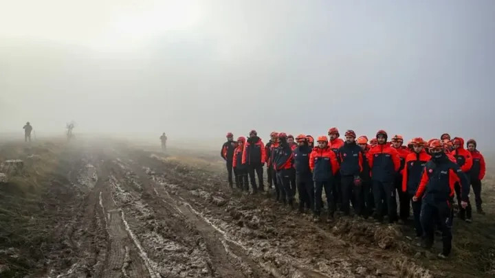 a1a935556b2741d11209b66f97aad574231ea24d19e44133dca89f9f3505c52e main