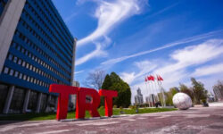 08d3703e42962404a424d75f41412be5450773b3f99752d235b649b01d113d40