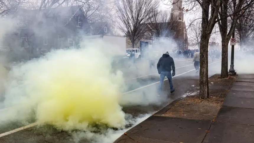 2d1f2b 20251125 st paul demonstrators clash w police 13 webp1000 e1767891585144