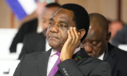 3ab5f7681fd94e0be3e366a38e2d91dafb3cf5a93f9ab51cce25b6eea9299fe2 main