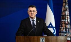 696668b2e82e91007c85ab2e0598637e0401c16088166d57bf83b9fd432f497d