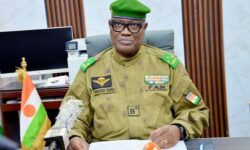 7c6a5f13317c7f58e4b18bd00a4df6936a31108b5d6d25a2a2a54aa596e7353f