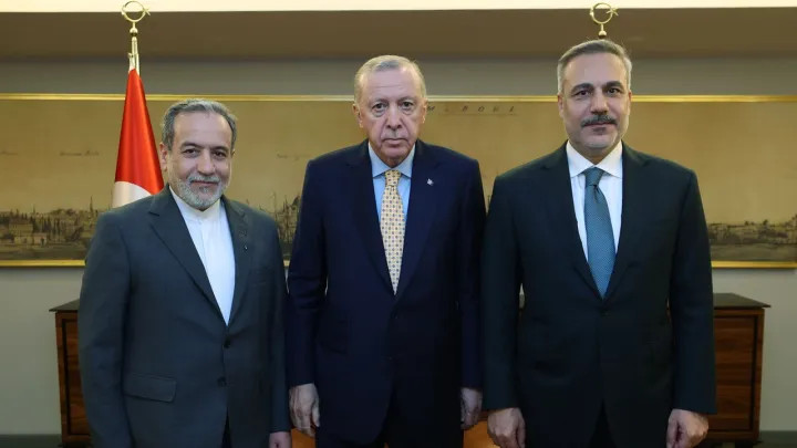 8cc9b2aa2d3fa8fc5010e80882a446909f2689d949a0e9be71b15412f006d88e main