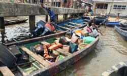 b1103e2acb18e563c0bc8b46402cf972866dc12f81b3d995721c51a388f13fc1