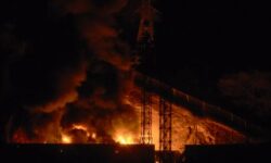 ee8e44d1c59fcfb30fbe56a6a6f34f88d8db48f42c1c1535e80fae09b1355530